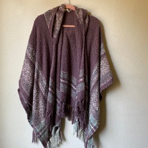 One size ponch with hood